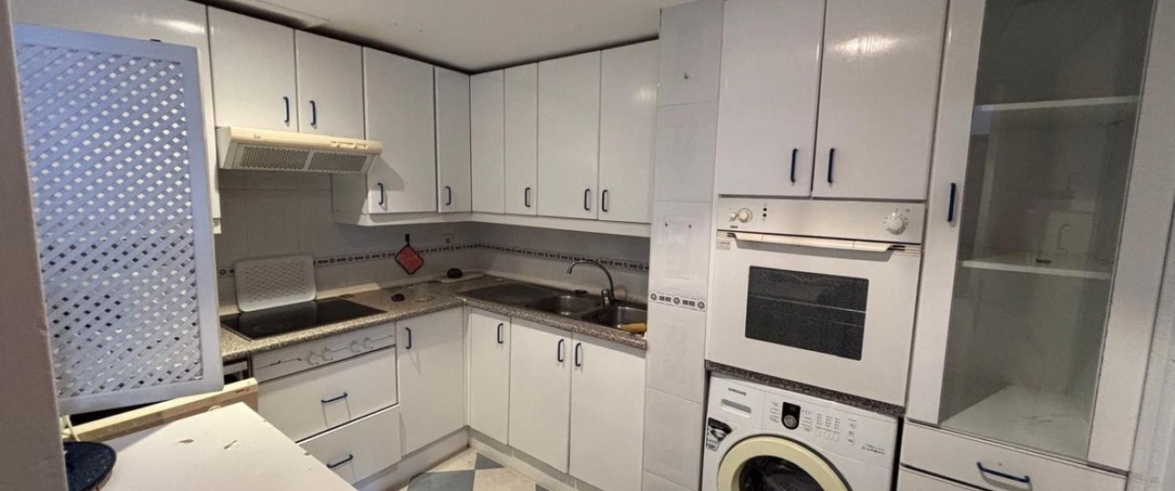 Resale - apartment - Marbella - Nueva Andalucía