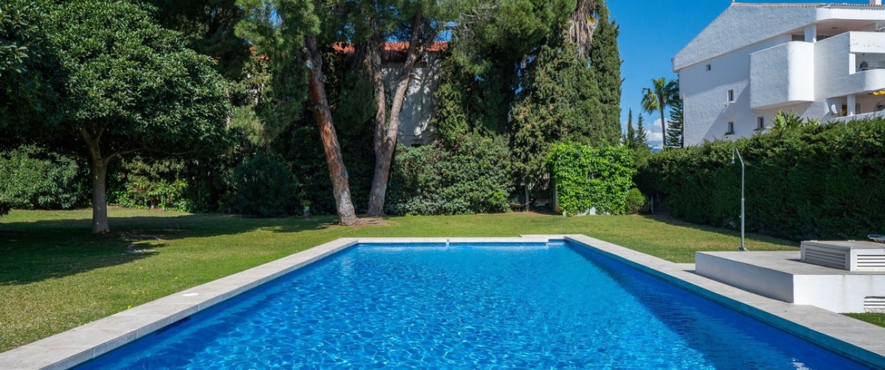 Resale - apartment - Marbella - Nueva Andalucía