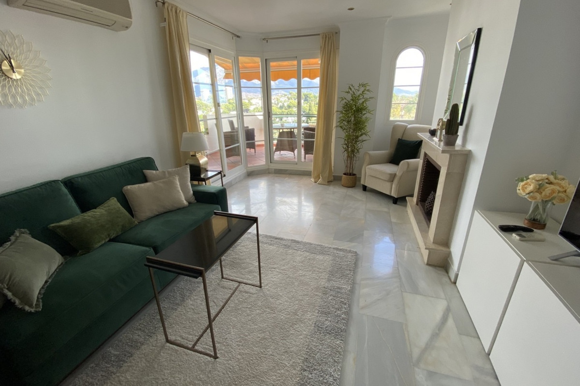 Resale - apartment - Marbella - Nueva Andalucía