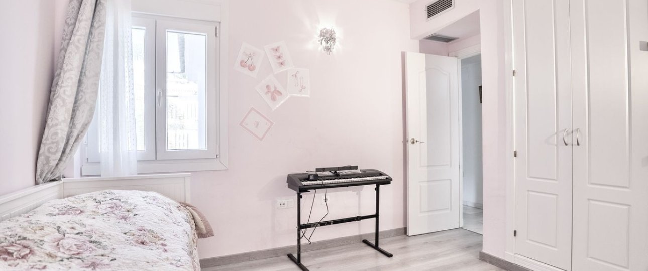 Resale - apartment - Marbella - Nueva Andalucía