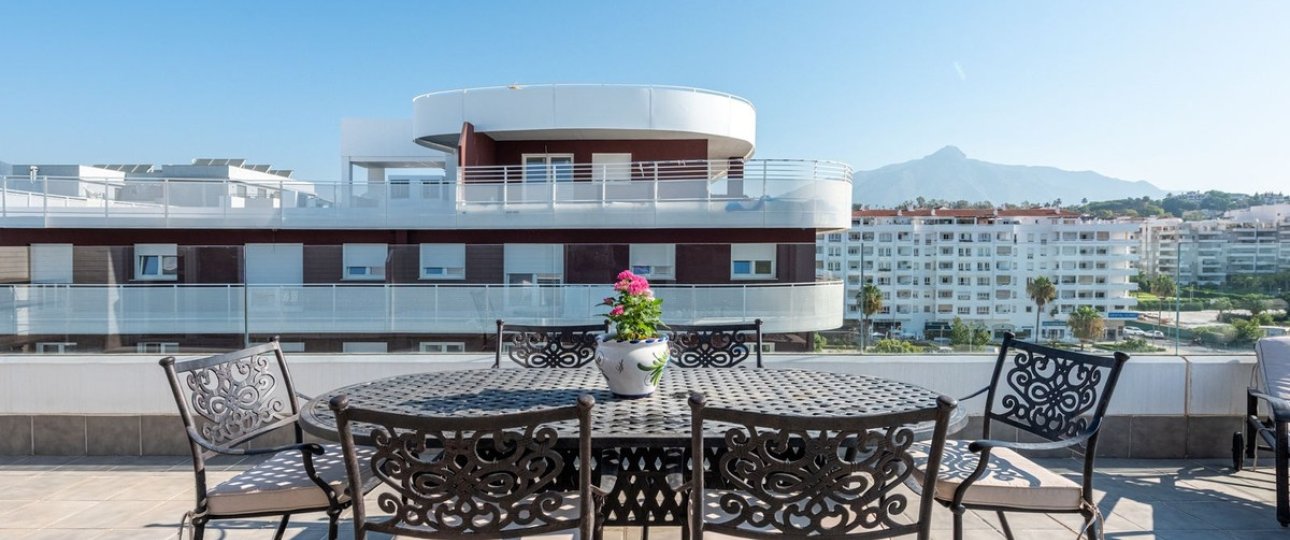 Resale - apartment - Marbella - Nueva Andalucía