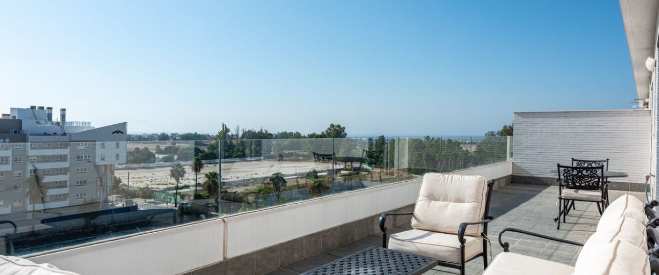 Resale - apartment - Marbella - Nueva Andalucía