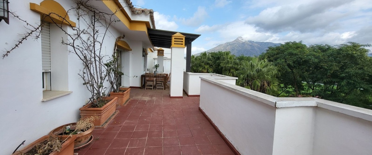 Resale - apartment - Marbella - Nueva Andalucía