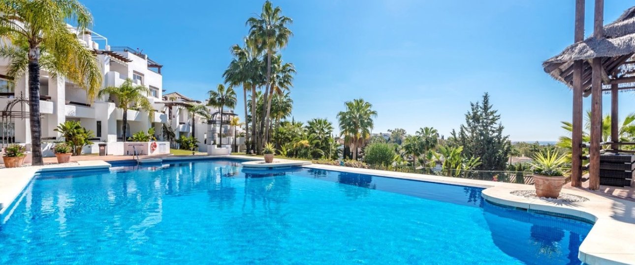 Resale - apartment - Marbella - Nueva Andalucía
