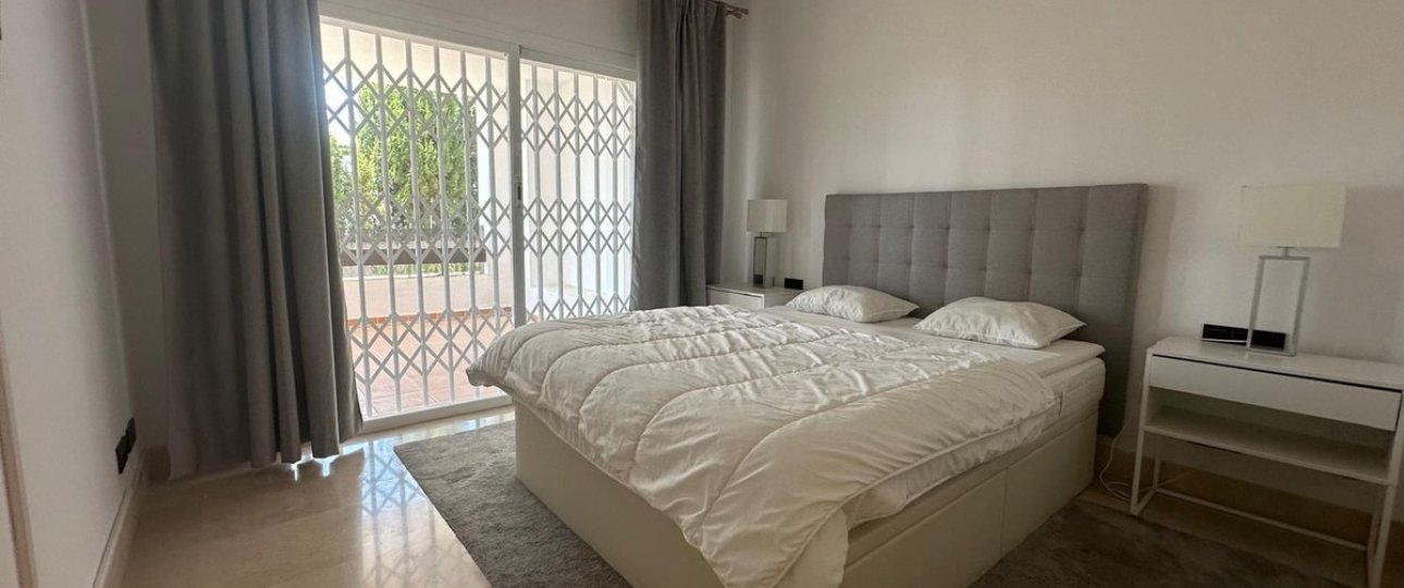 Resale - apartment - Marbella - Nueva Andalucía