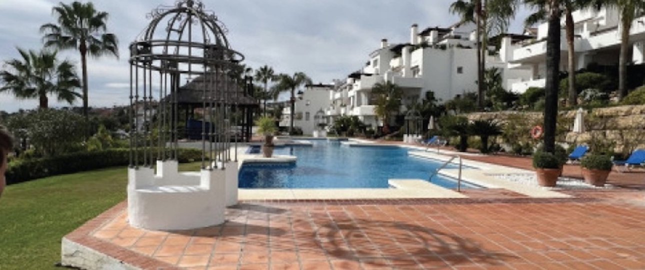 Resale - apartment - Marbella - Nueva Andalucía