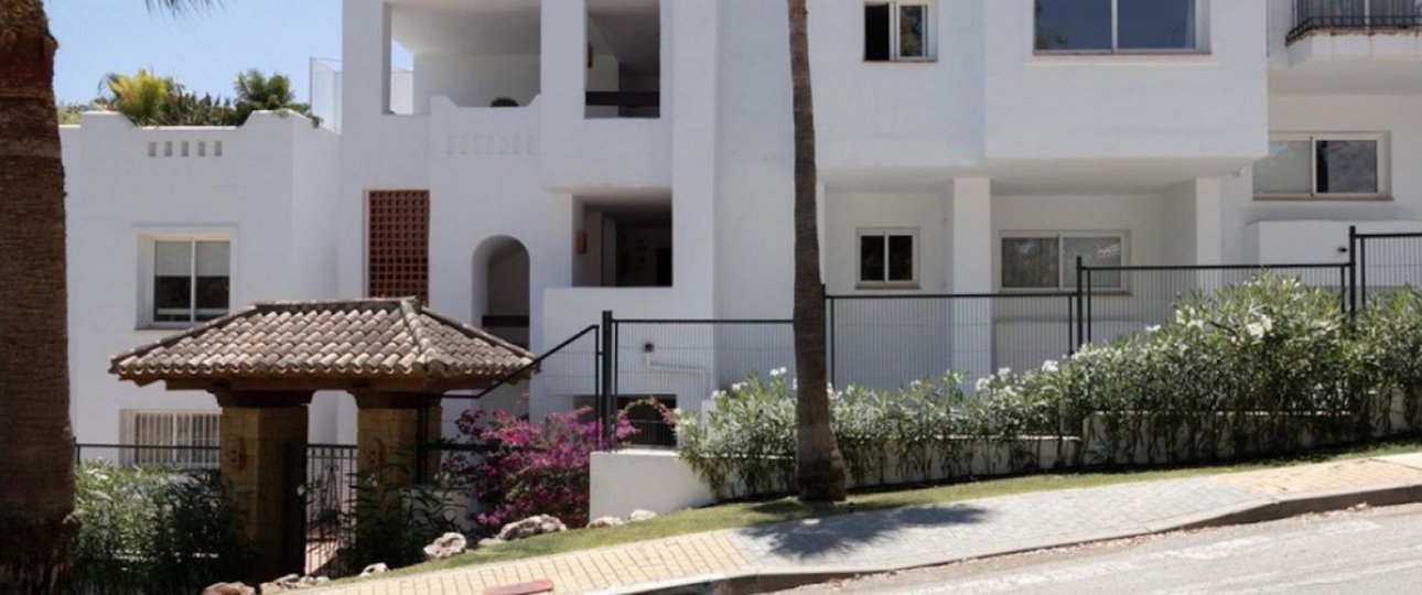 Resale - apartment - Marbella - Nueva Andalucía