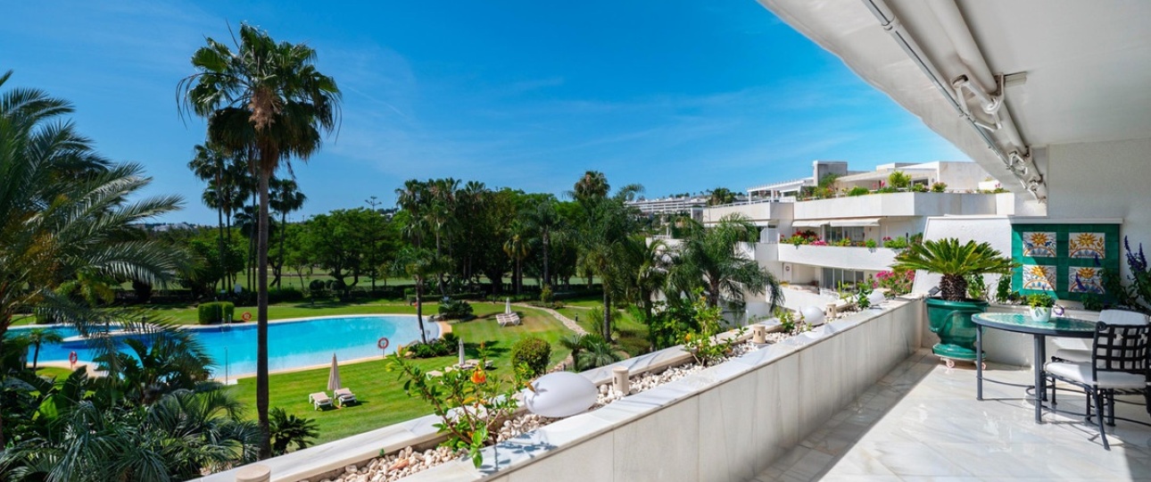 Resale - apartment - Marbella - Nueva Andalucía
