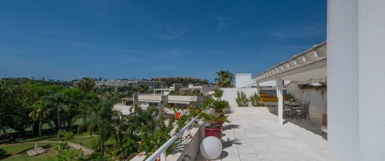 Resale - apartment - Marbella - Nueva Andalucía