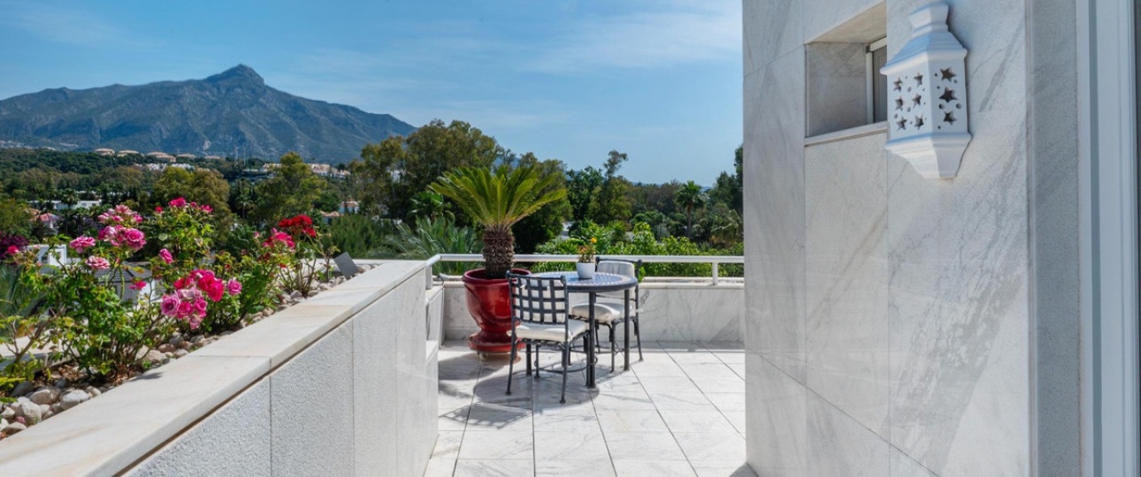 Resale - apartment - Marbella - Nueva Andalucía