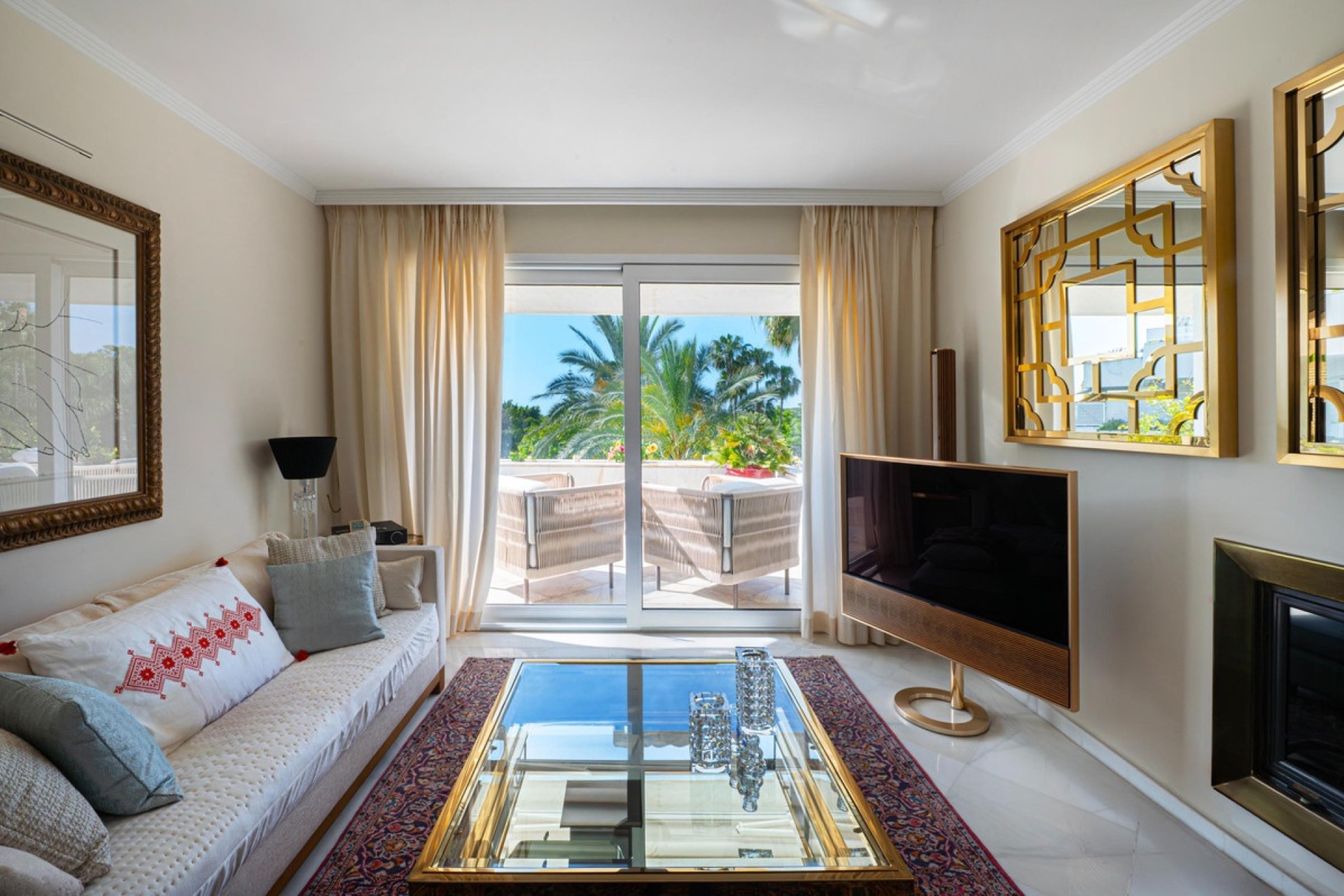 Resale - apartment - Marbella - Nueva Andalucía