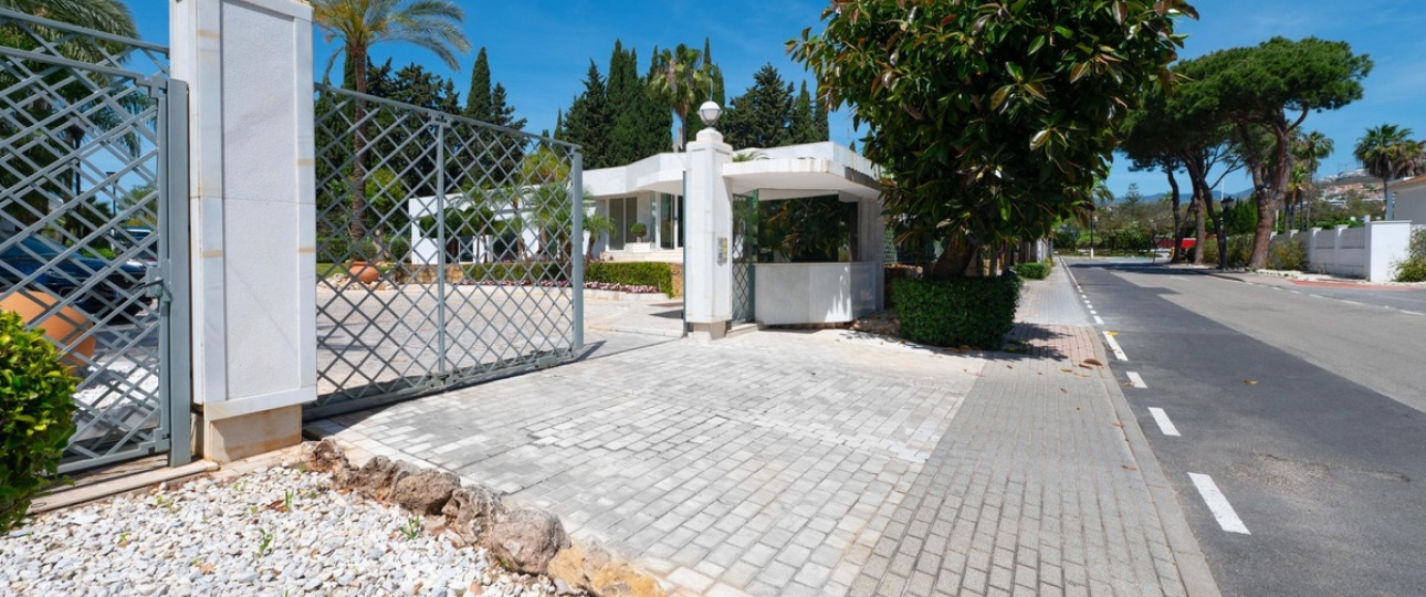 Resale - apartment - Marbella - Nueva Andalucía