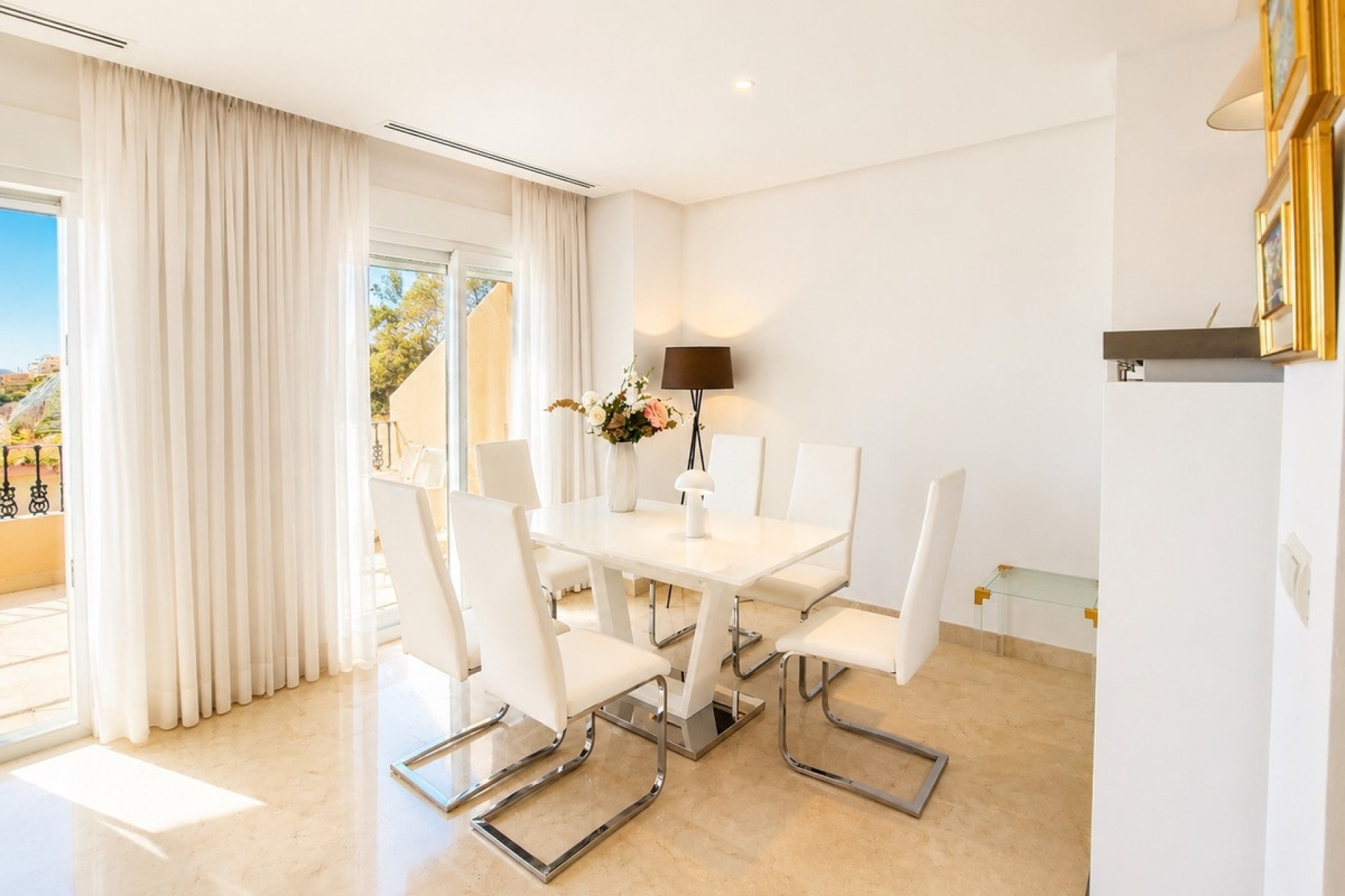 Resale - apartment - Marbella - Nueva Andalucía