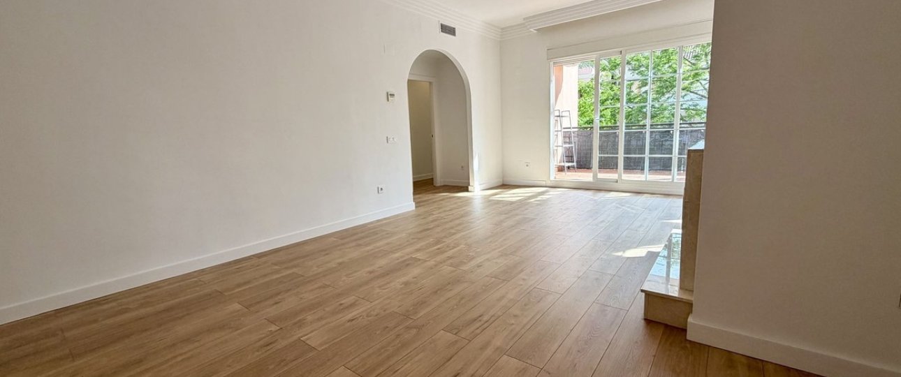 Resale - apartment - Marbella - Nueva Andalucía