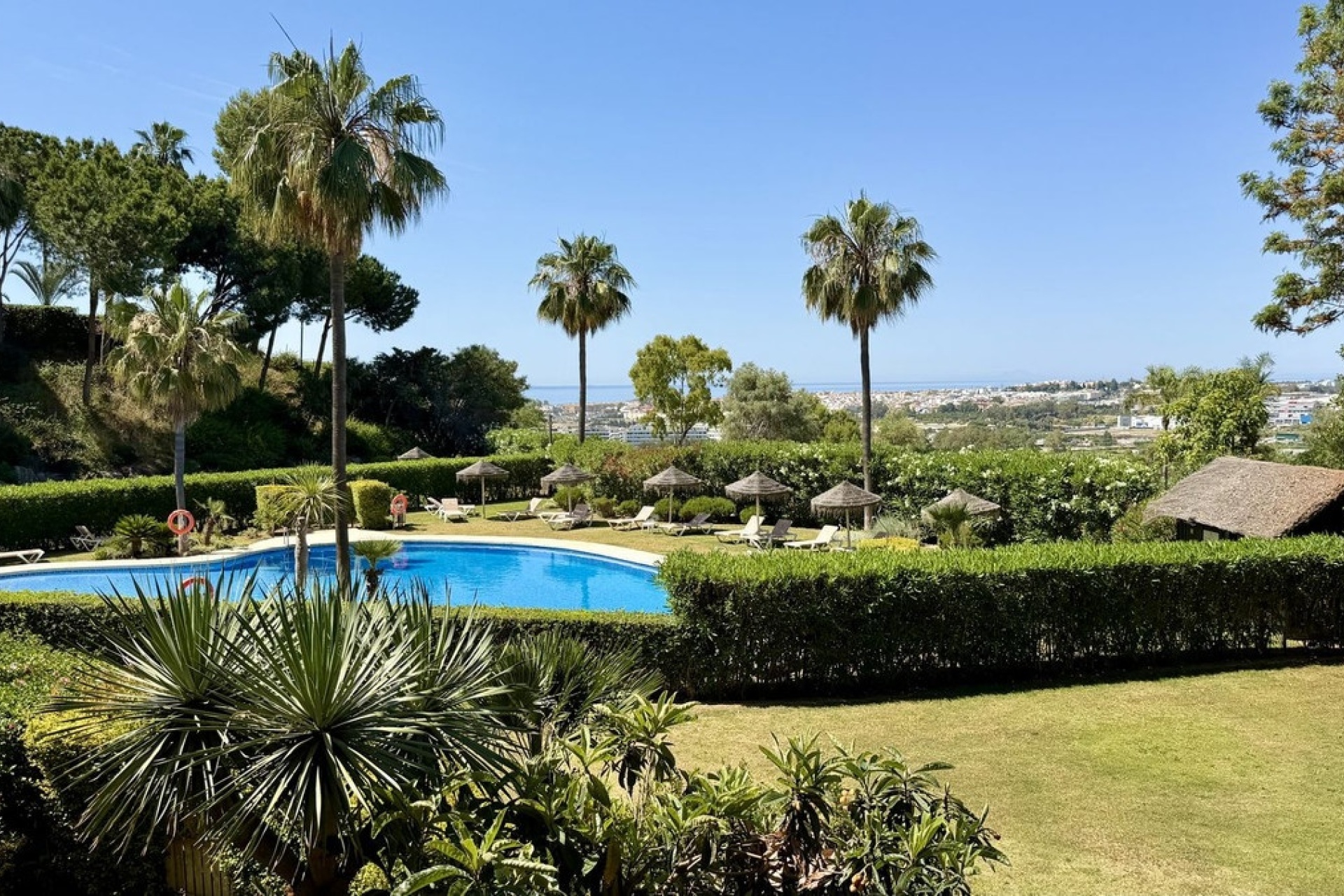 Resale - apartment - Marbella - Nueva Andalucía