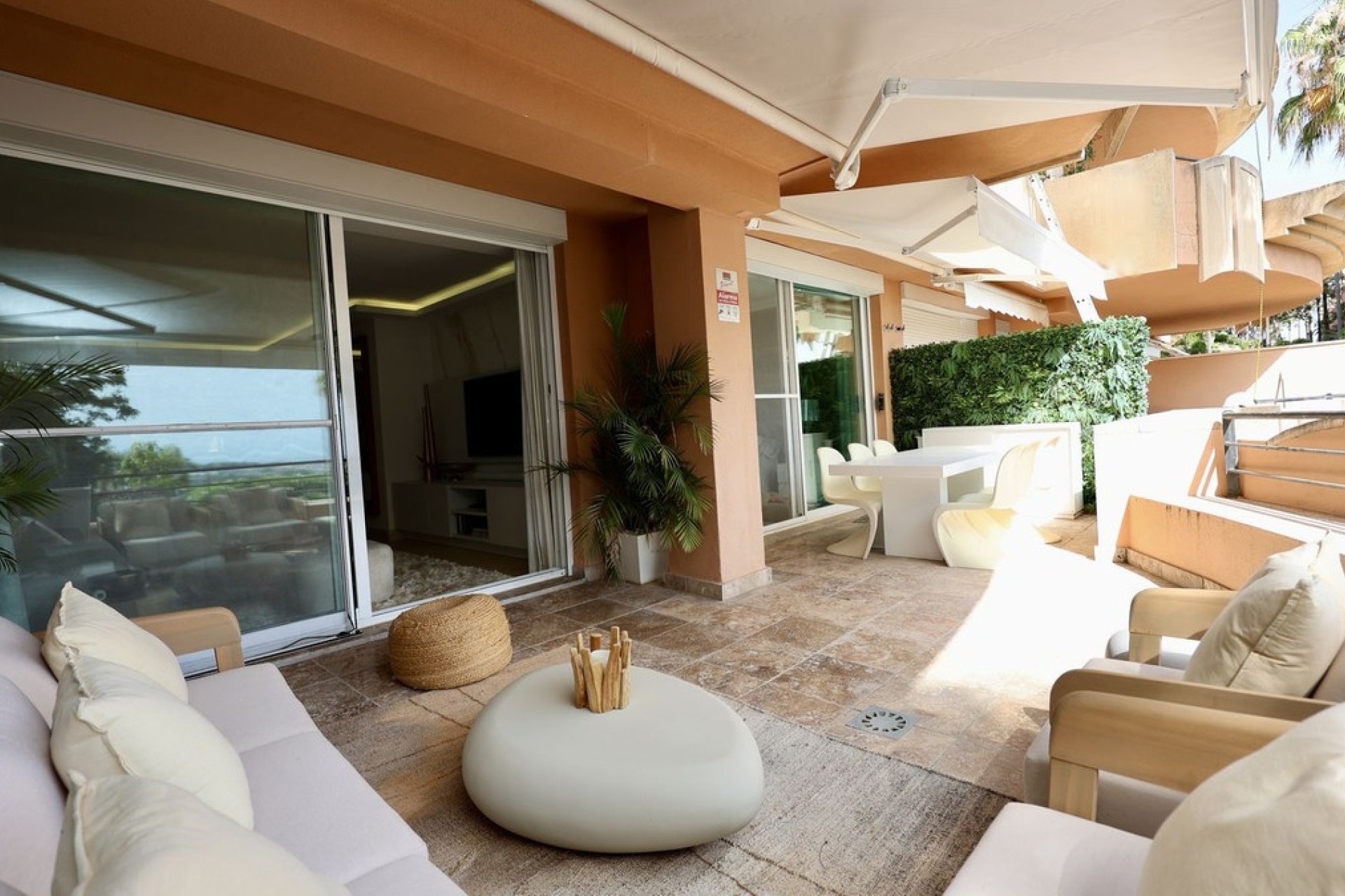 Resale - apartment - Marbella - Nueva Andalucía