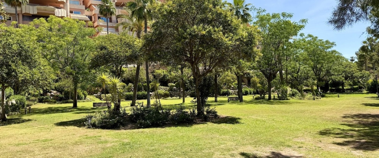 Resale - apartment - Marbella - Nueva Andalucía