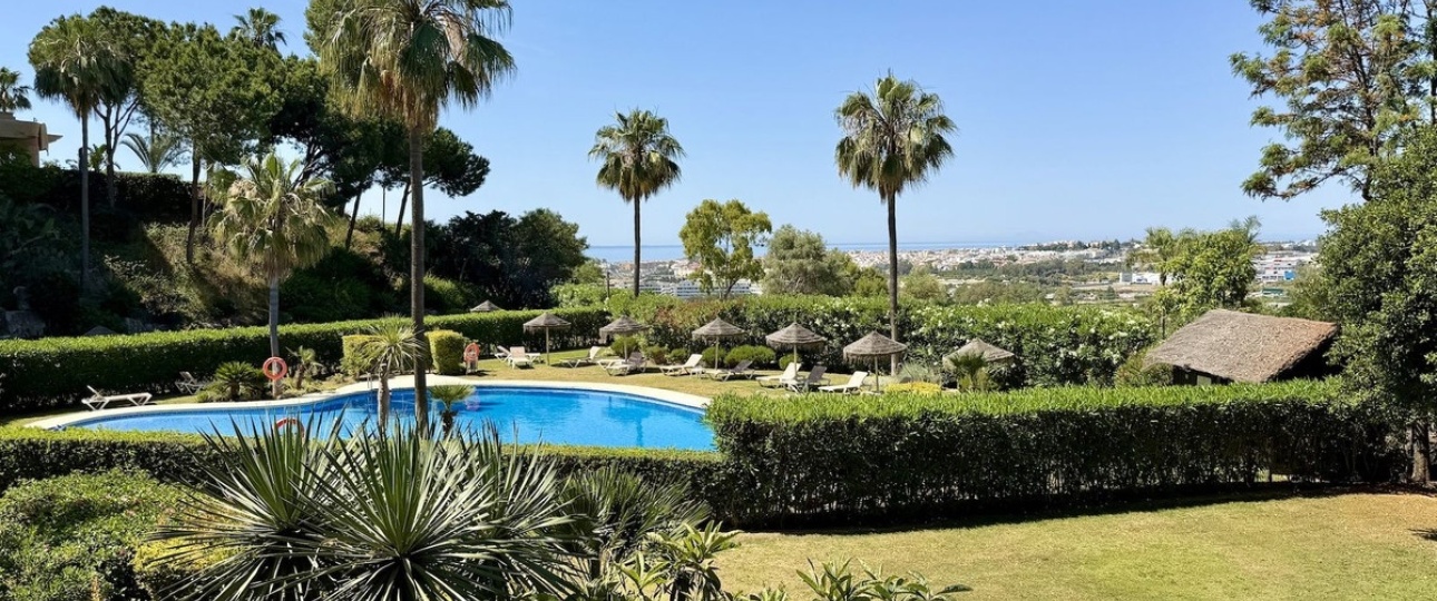 Resale - apartment - Marbella - Nueva Andalucía