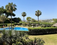 Resale - apartment - Marbella - Nueva Andalucía