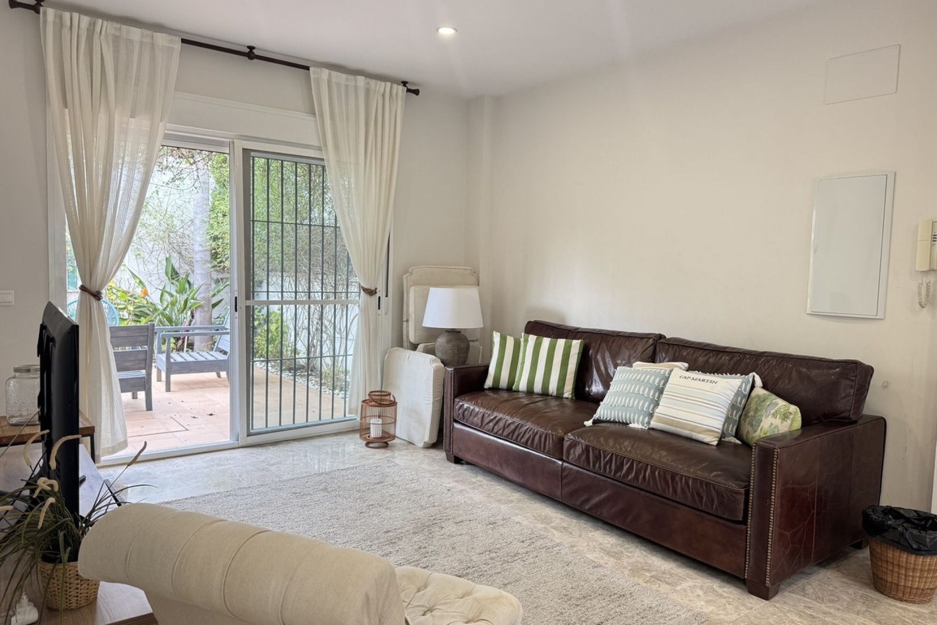 Resale - apartment - Marbella - Nueva Andalucía