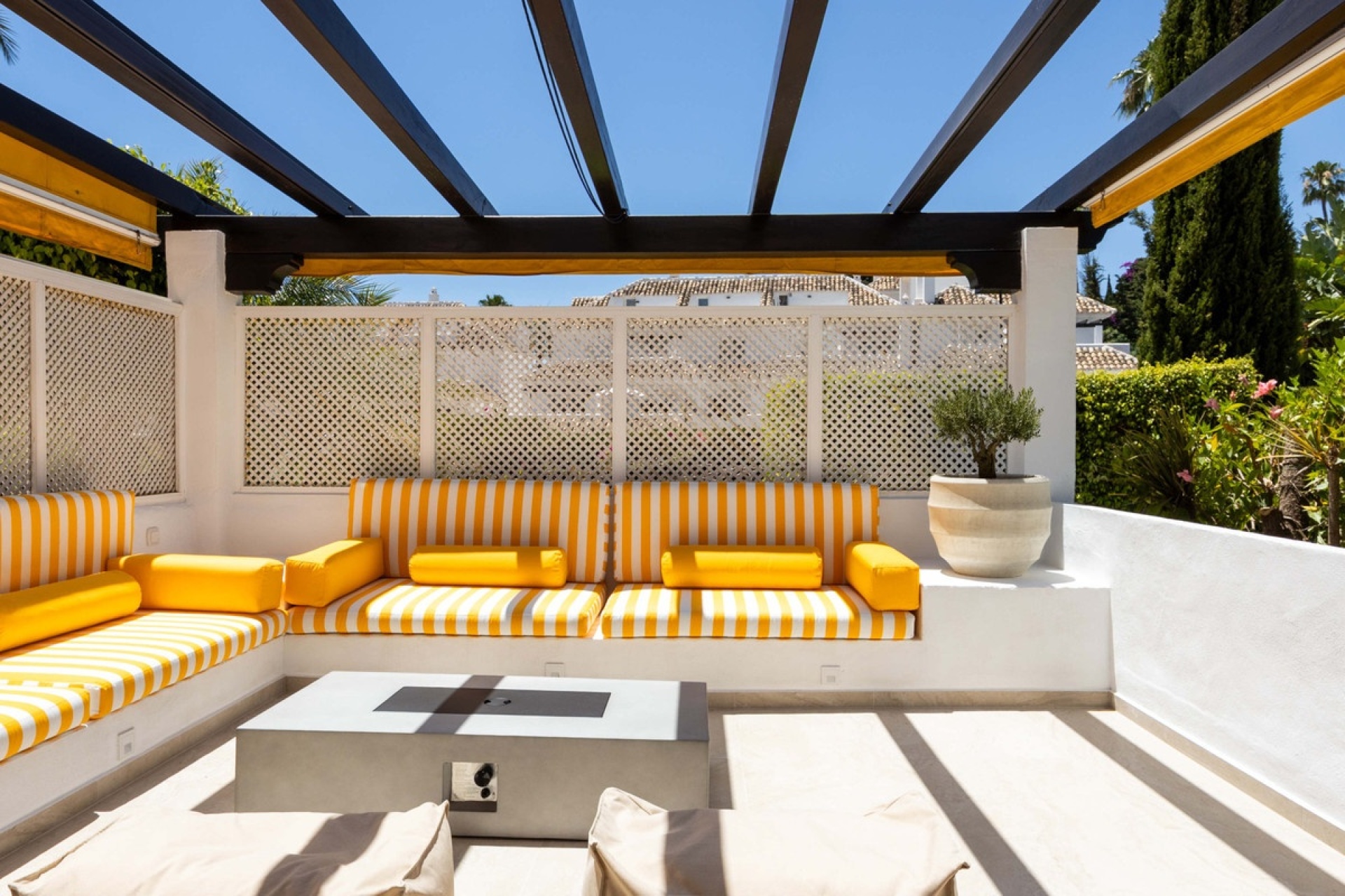 Resale - apartment - Marbella - Nueva Andalucía