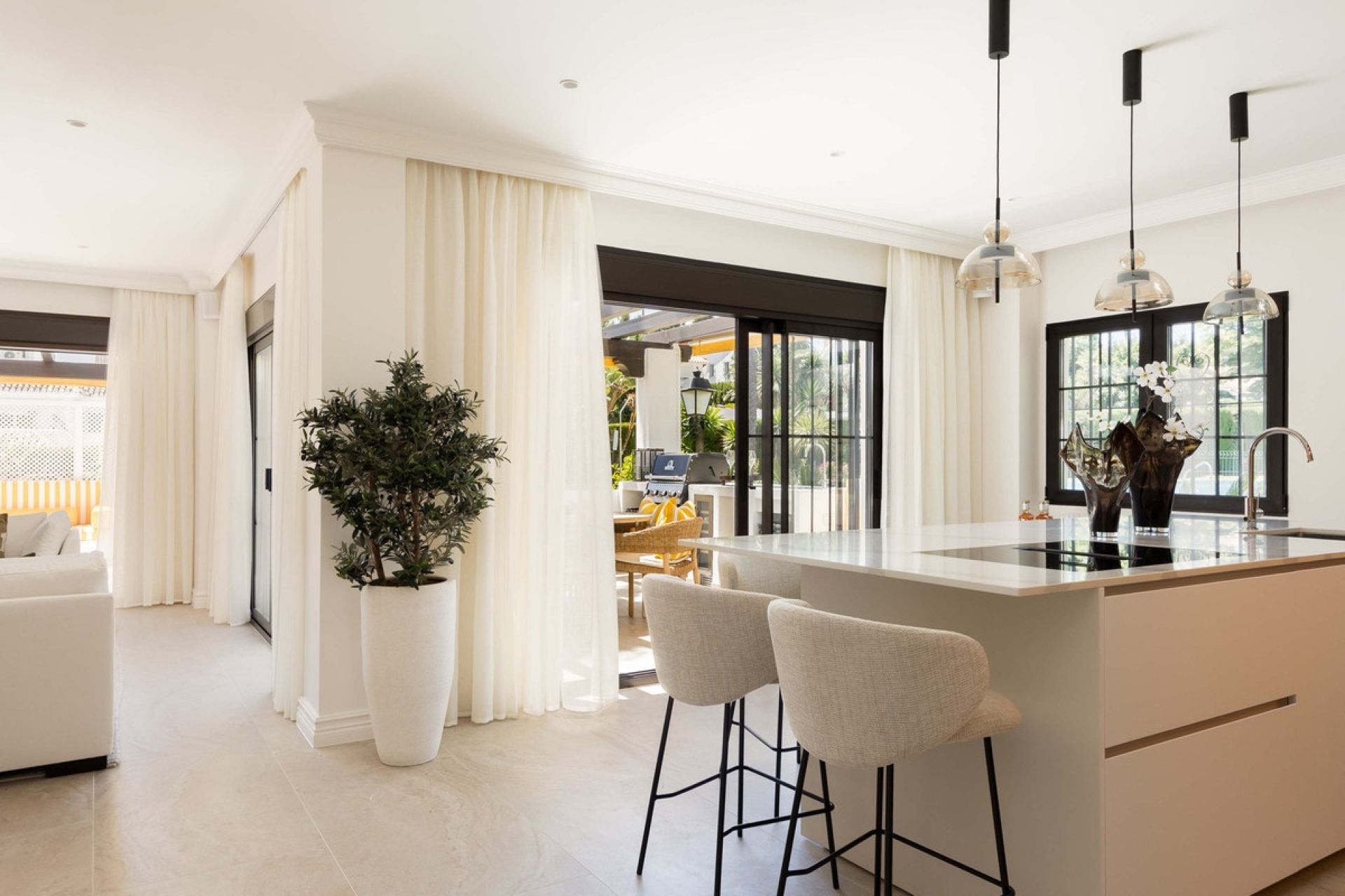 Resale - apartment - Marbella - Nueva Andalucía