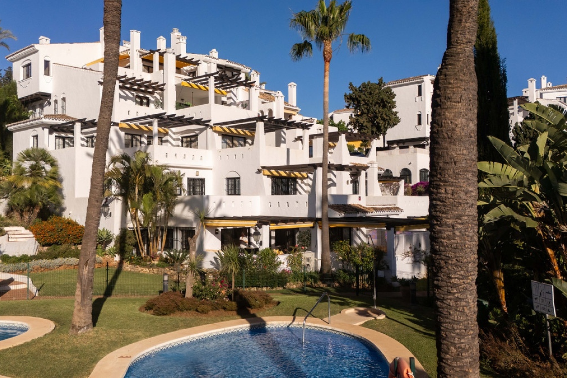 Resale - apartment - Marbella - Nueva Andalucía