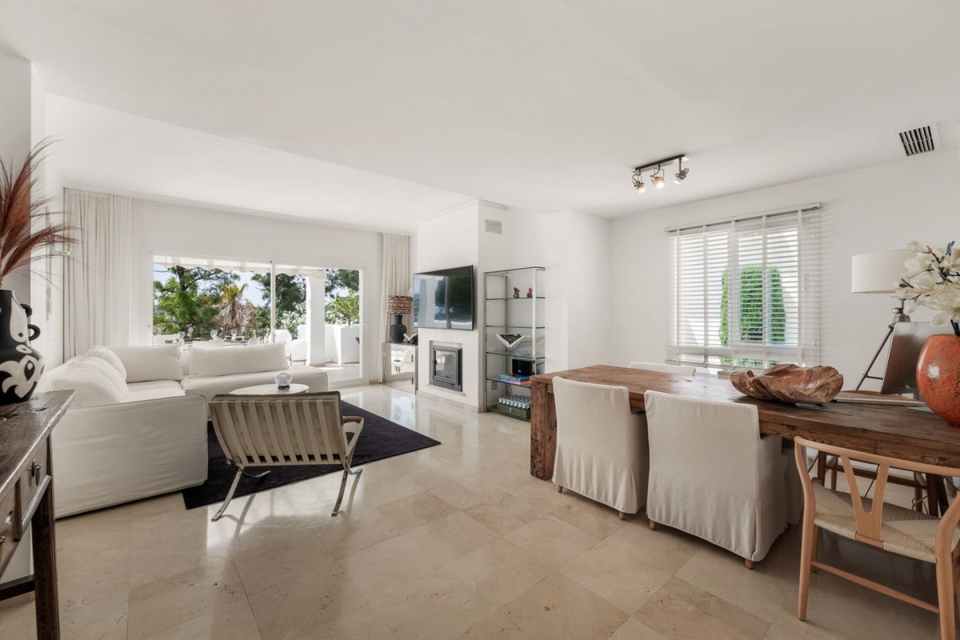 Resale - apartment - Marbella - Nueva Andalucía