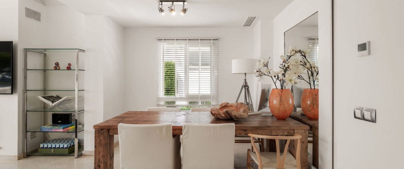 Resale - apartment - Marbella - Nueva Andalucía