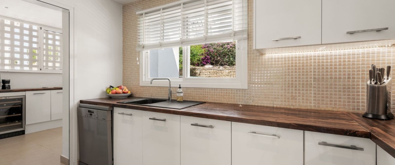 Resale - apartment - Marbella - Nueva Andalucía