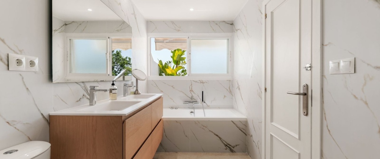 Resale - apartment - Marbella - Nueva Andalucía