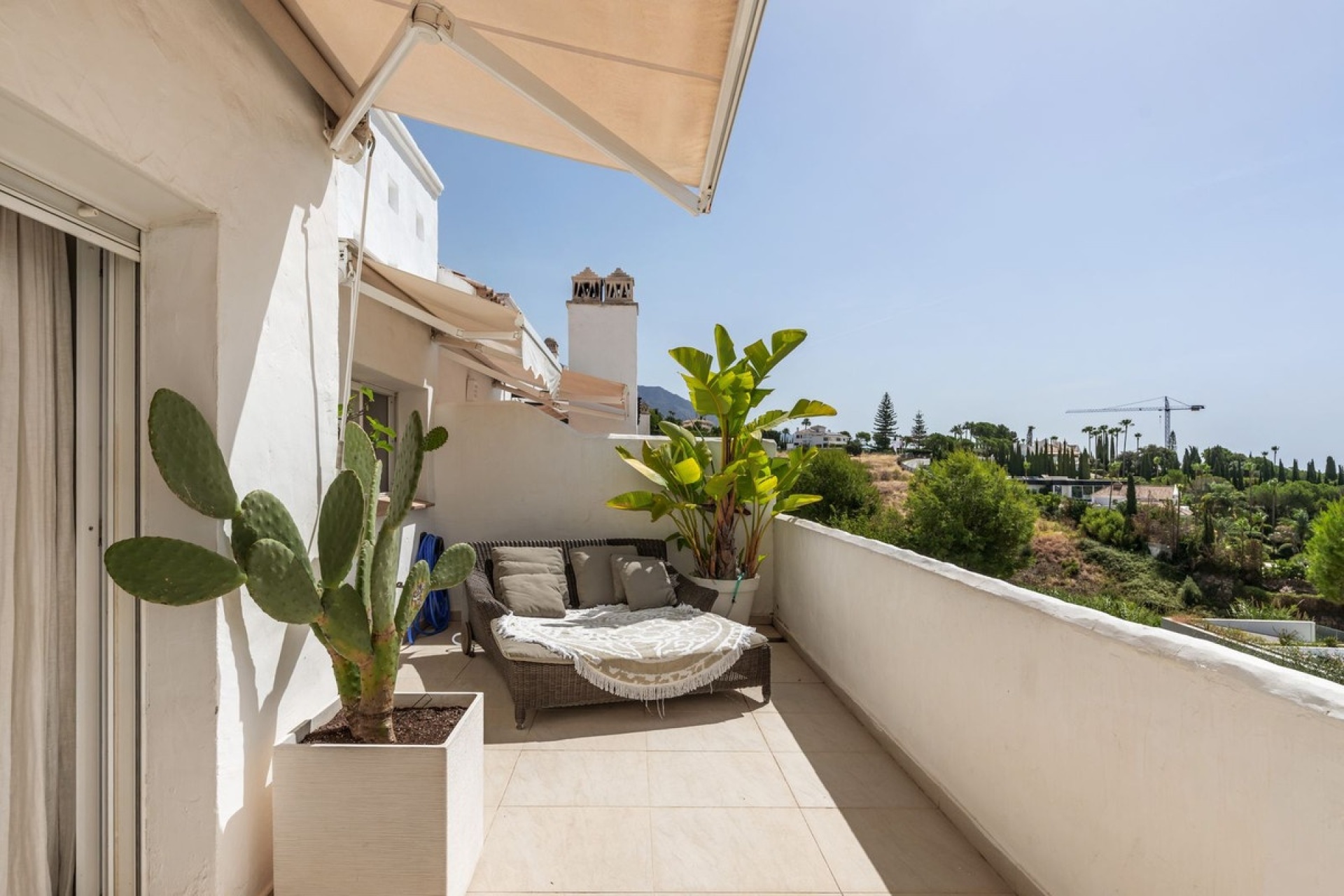 Resale - apartment - Marbella - Nueva Andalucía