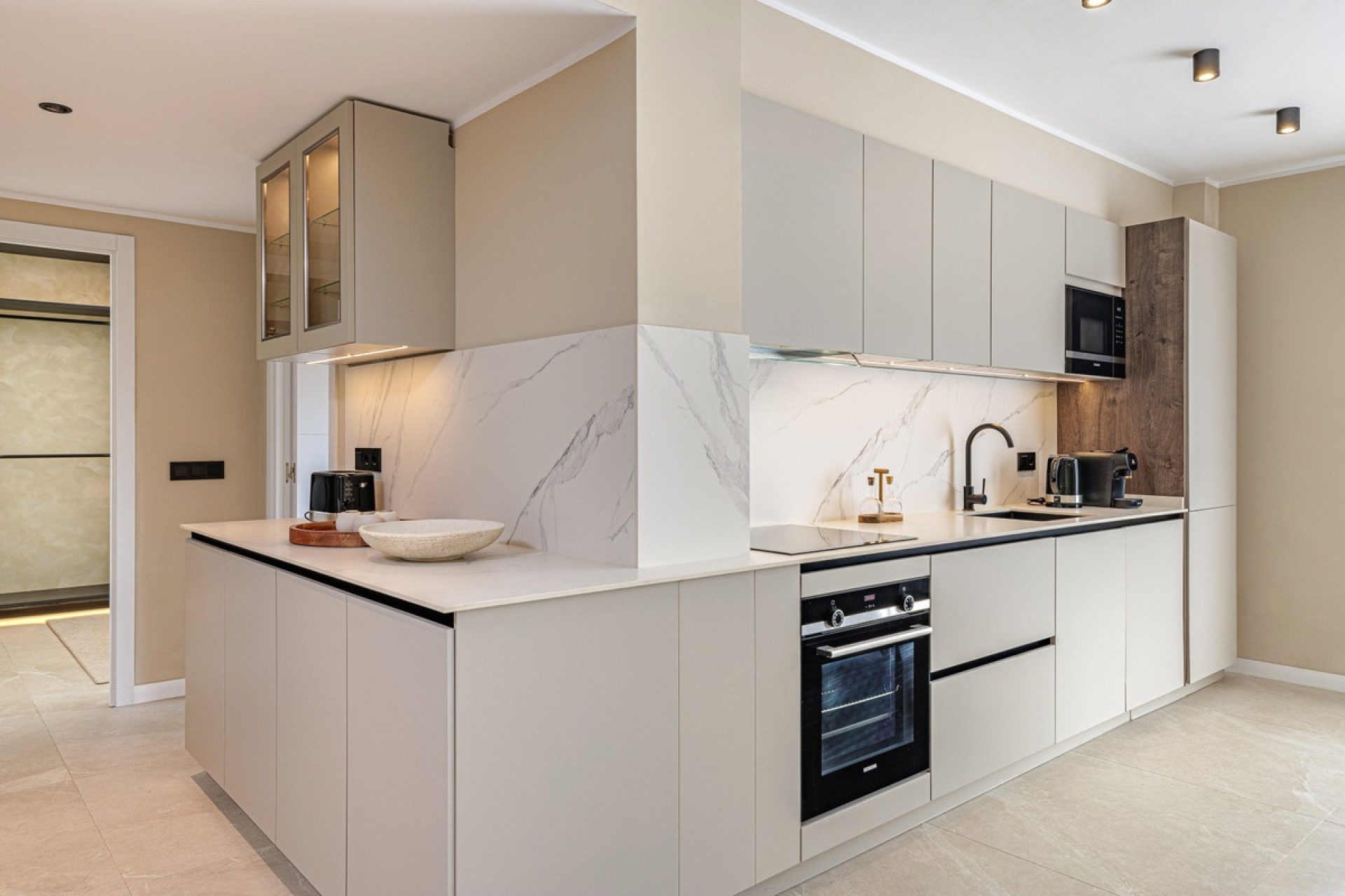 Resale - apartment - Marbella - Nueva Andalucía