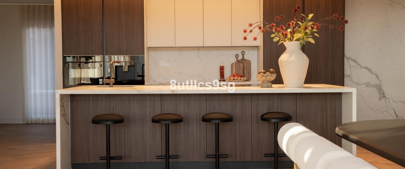 Resale - apartment - Marbella - Nueva Andalucía