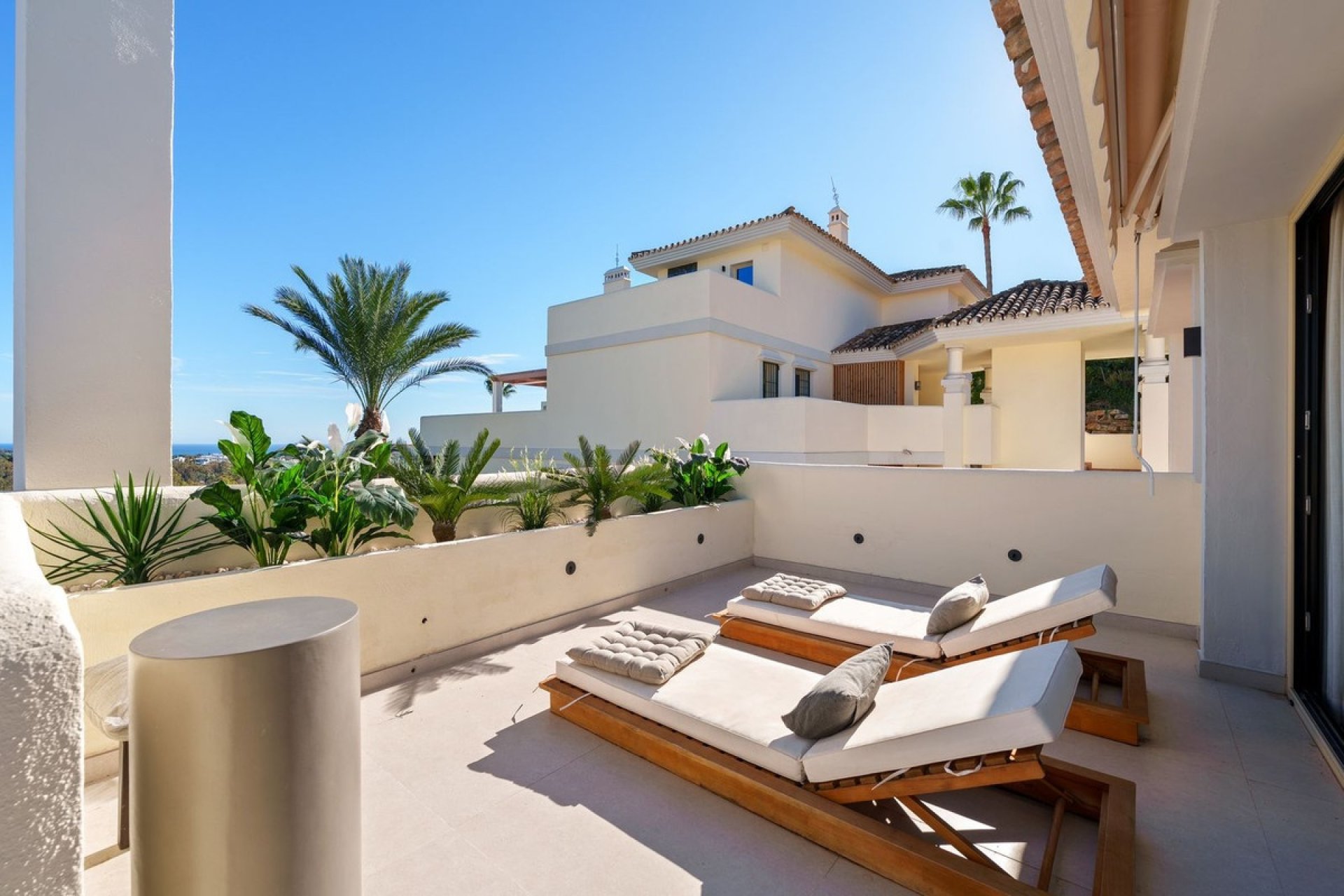 Resale - apartment - Marbella - Nueva Andalucía