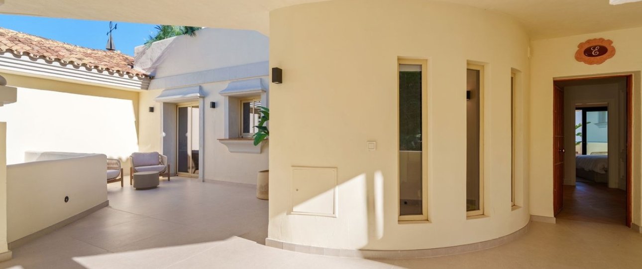 Resale - apartment - Marbella - Nueva Andalucía