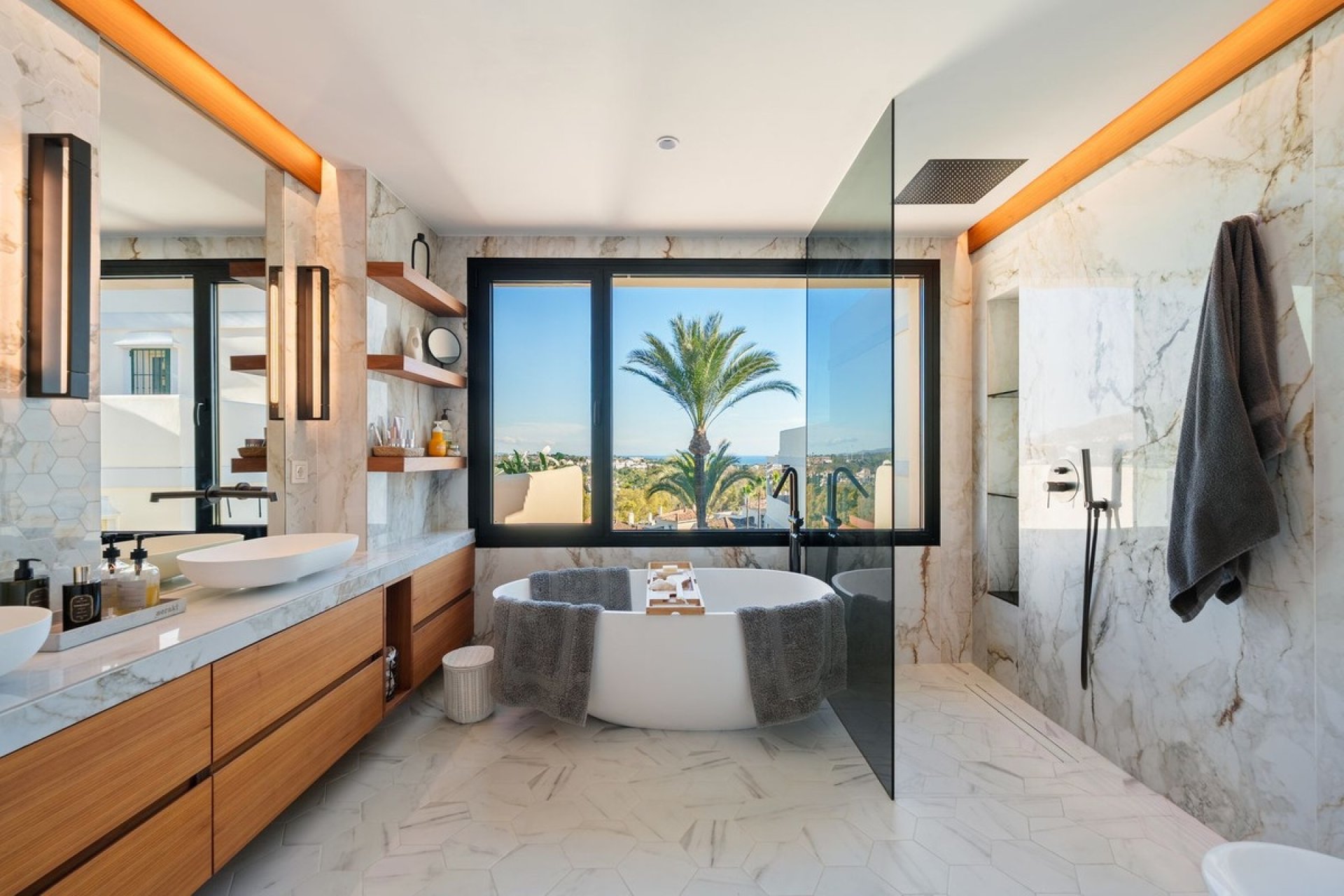 Resale - apartment - Marbella - Nueva Andalucía