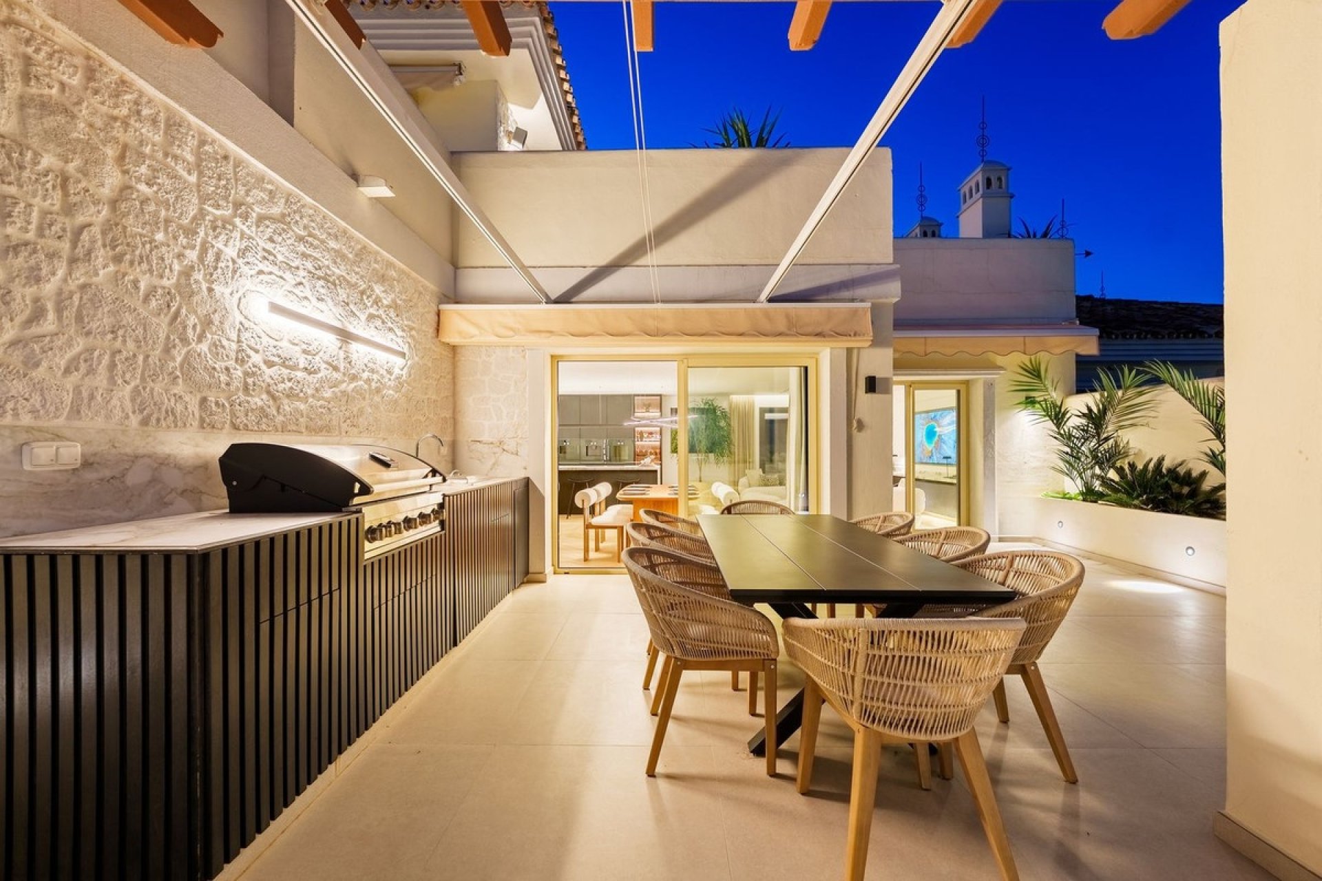 Resale - apartment - Marbella - Nueva Andalucía