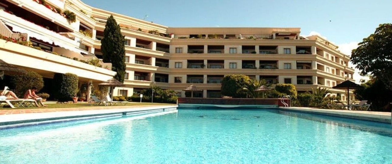 Resale - apartment - Marbella - Nueva Andalucía