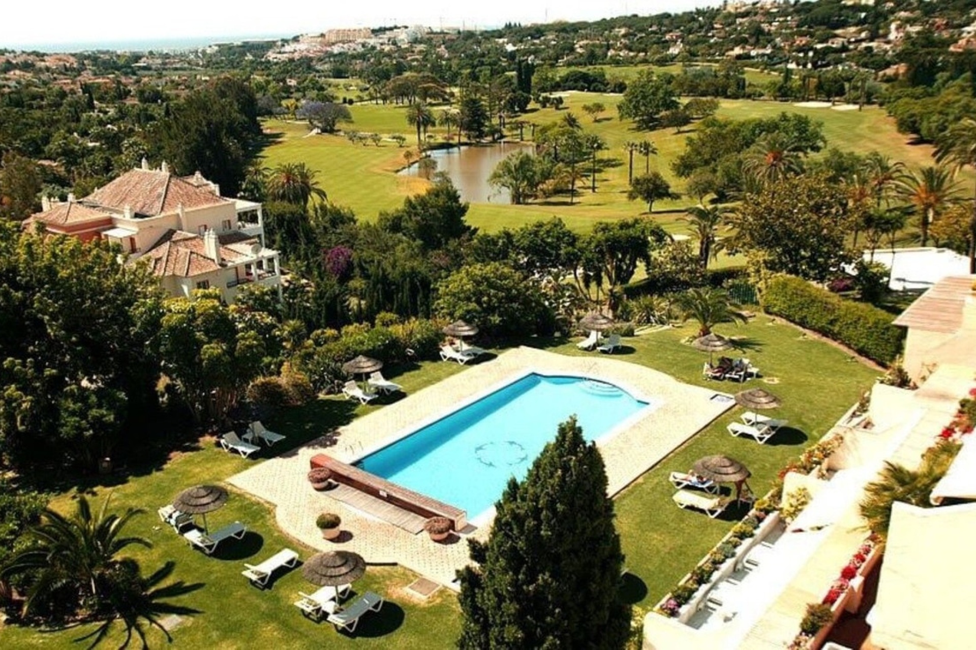 Resale - apartment - Marbella - Nueva Andalucía