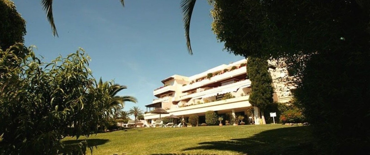 Resale - apartment - Marbella - Nueva Andalucía