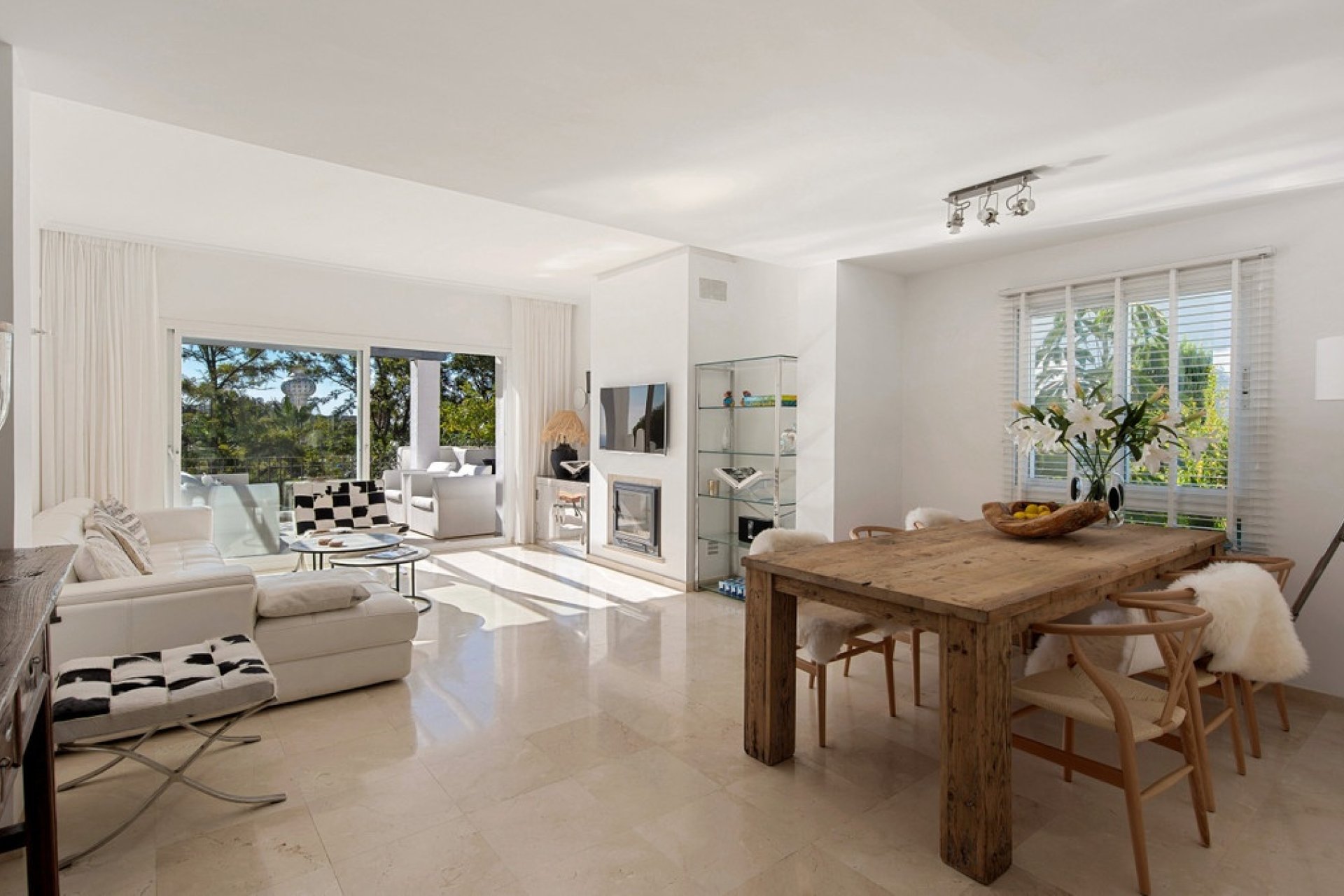 Resale - apartment - Marbella - Nueva Andalucía