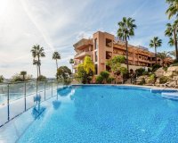 Resale - apartment - Marbella - Nueva Andalucía