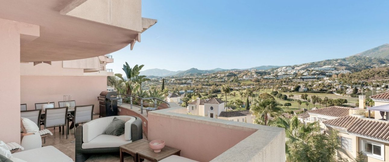 Resale - apartment - Marbella - Nueva Andalucía