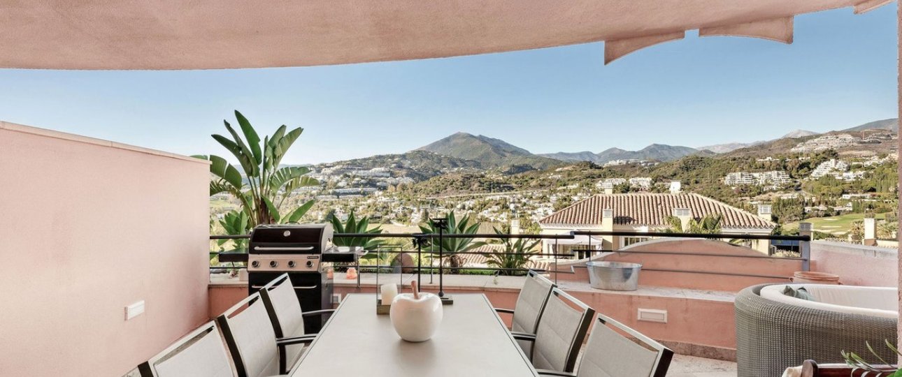 Resale - apartment - Marbella - Nueva Andalucía