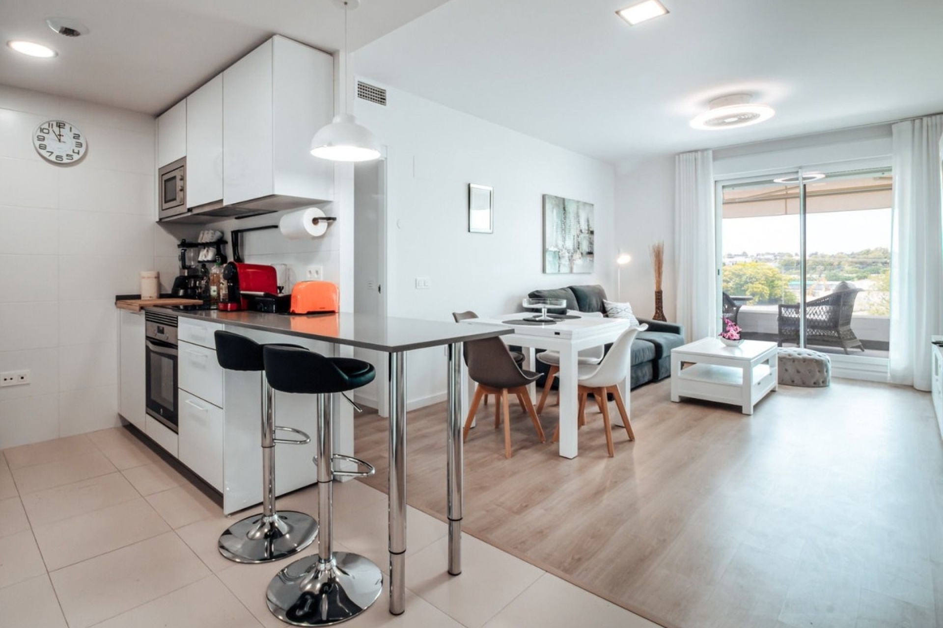 Resale - apartment - Marbella - Nueva Andalucía