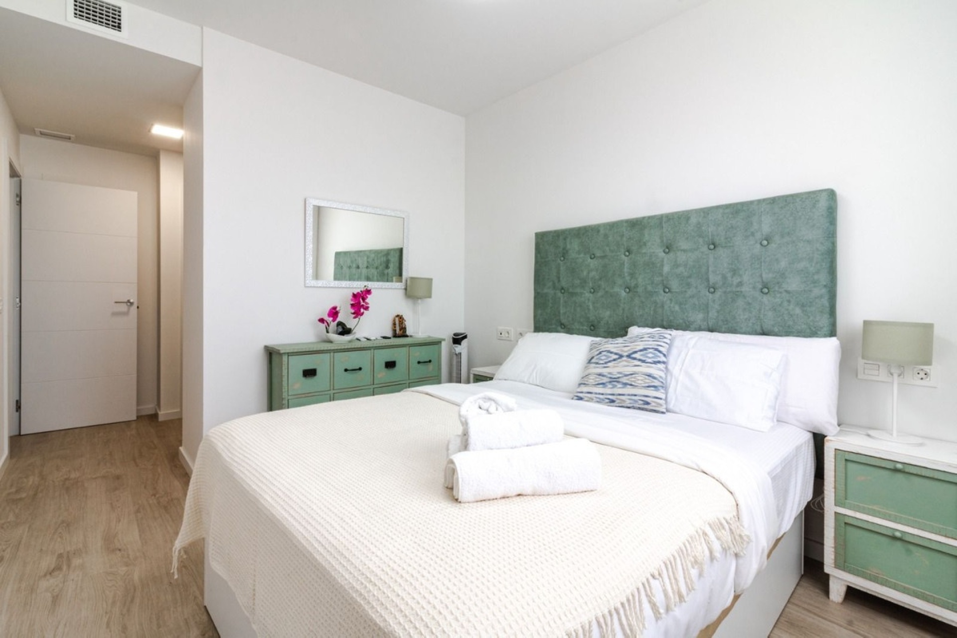Resale - apartment - Marbella - Nueva Andalucía