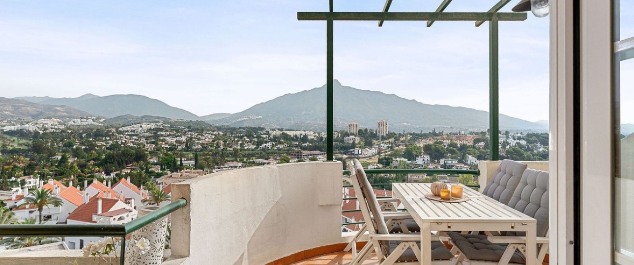 Resale - apartment - Marbella - Nueva Andalucía