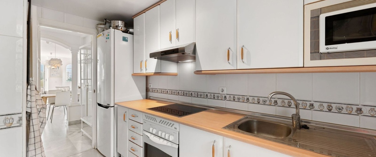 Resale - apartment - Marbella - Nueva Andalucía