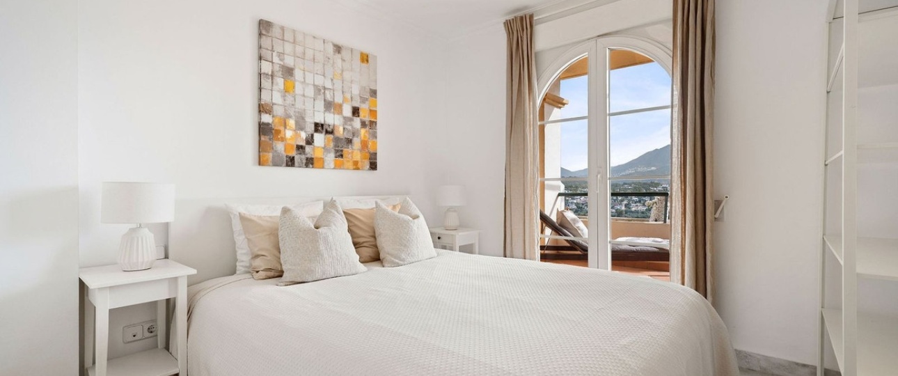 Resale - apartment - Marbella - Nueva Andalucía